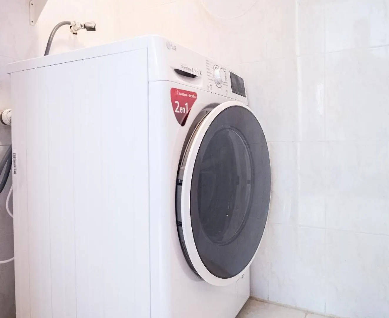 Modern 1 Bed Apartment, Minutes From The Beach El Medano  0*, El Medano (Tenerife) Spain